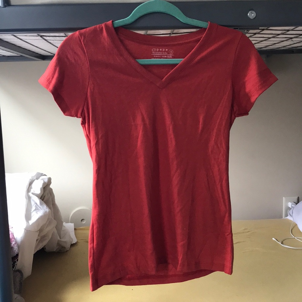Plain Scarlet Vneck T-shirt